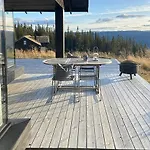 Mountain Cabinin Valdres 度假居 *
